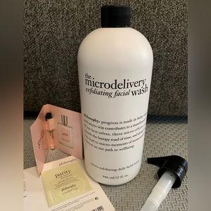 Philosophy Jumbo size 32oz Microdelivery Exfoliating Facial Wash